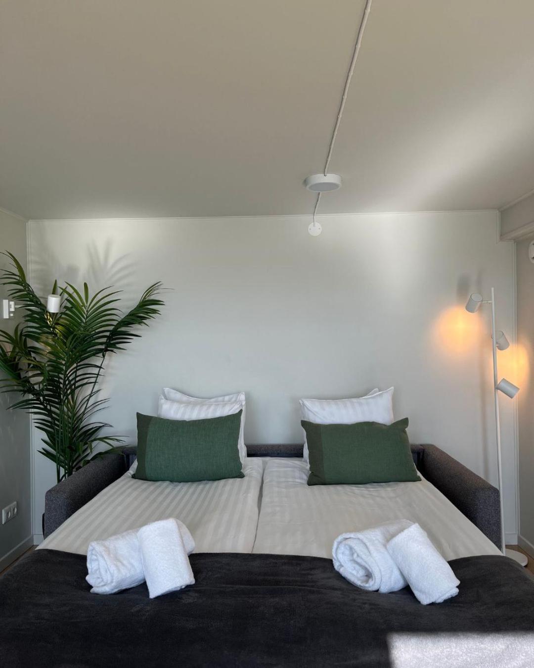 Waterfront Hotell
